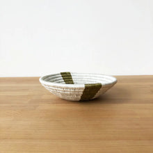 Load image into Gallery viewer, Kagano Bowl - Small