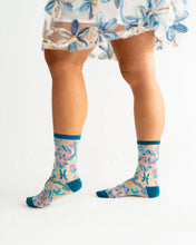 Load image into Gallery viewer, Pisces Zodiac Shimmer Sheer Crew Sock