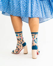 Load image into Gallery viewer, Cancer Zodiac Sheer Crew Sock