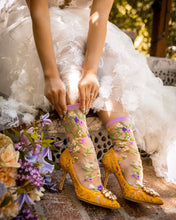 Load image into Gallery viewer, Heart Floral Sheer Crew Sock