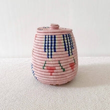 Load image into Gallery viewer, Lidded Treasure Basket- Ipekwa