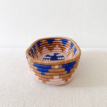 Load image into Gallery viewer, Moanda Bread Basket