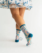 Load image into Gallery viewer, Pisces Zodiac Shimmer Sheer Crew Sock