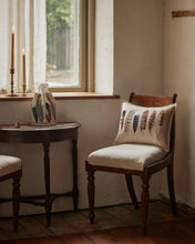 Load image into Gallery viewer, Feathers Tissue Box Cover