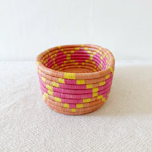 Load image into Gallery viewer, Ngenge Bread Basket