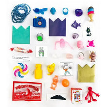 Load image into Gallery viewer, Refillable Mini Piñata - Fringe Hearts