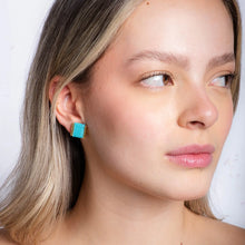 Load image into Gallery viewer, Beaded Tulip Stud Set - Cream &amp; Aqua