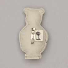 Load image into Gallery viewer, Owl Pin