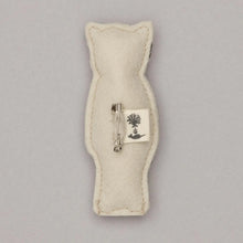 Load image into Gallery viewer, Baby Cat Pin