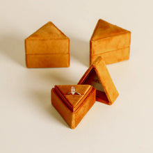 Load image into Gallery viewer, Velvet Triangle Jewelry Box - Burnt Orange