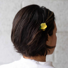 Load image into Gallery viewer, Mini Lemon Hair Claw