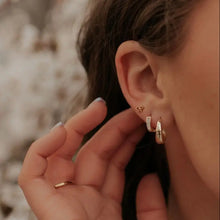 Load image into Gallery viewer, Bow Flat Back Studs