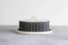 Load image into Gallery viewer, Herringbone Butter Dish - Matte Black