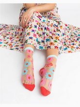 Load image into Gallery viewer, Ribbon Roses Sheer Crew Sock