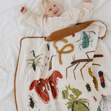 Load image into Gallery viewer, Reversible Quilt - Cutie Crawlies