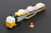 Load image into Gallery viewer, Magnetic Car Transporter