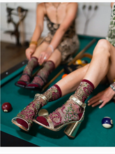 Load image into Gallery viewer, Serpentine Floral Black Sheer Crew Sock