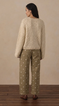 Load image into Gallery viewer, Women's Barrel Denim Embroidered Daisies
