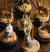 Load image into Gallery viewer, Cricket Cake Topper