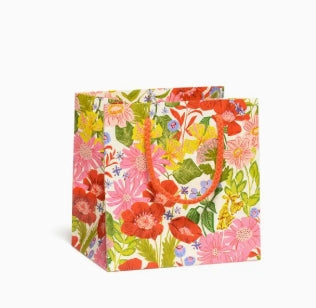 Small Our Love Only Grows Gift Bag