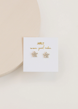 Load image into Gallery viewer, Pave Flower Studs