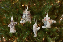 Load image into Gallery viewer, Ice Skater Cat Ornament