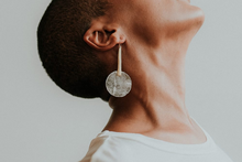 Load image into Gallery viewer, Capiz Shell Earrings