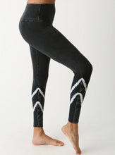 Load image into Gallery viewer, Sunset Legging - Vintage Onyx Chevron